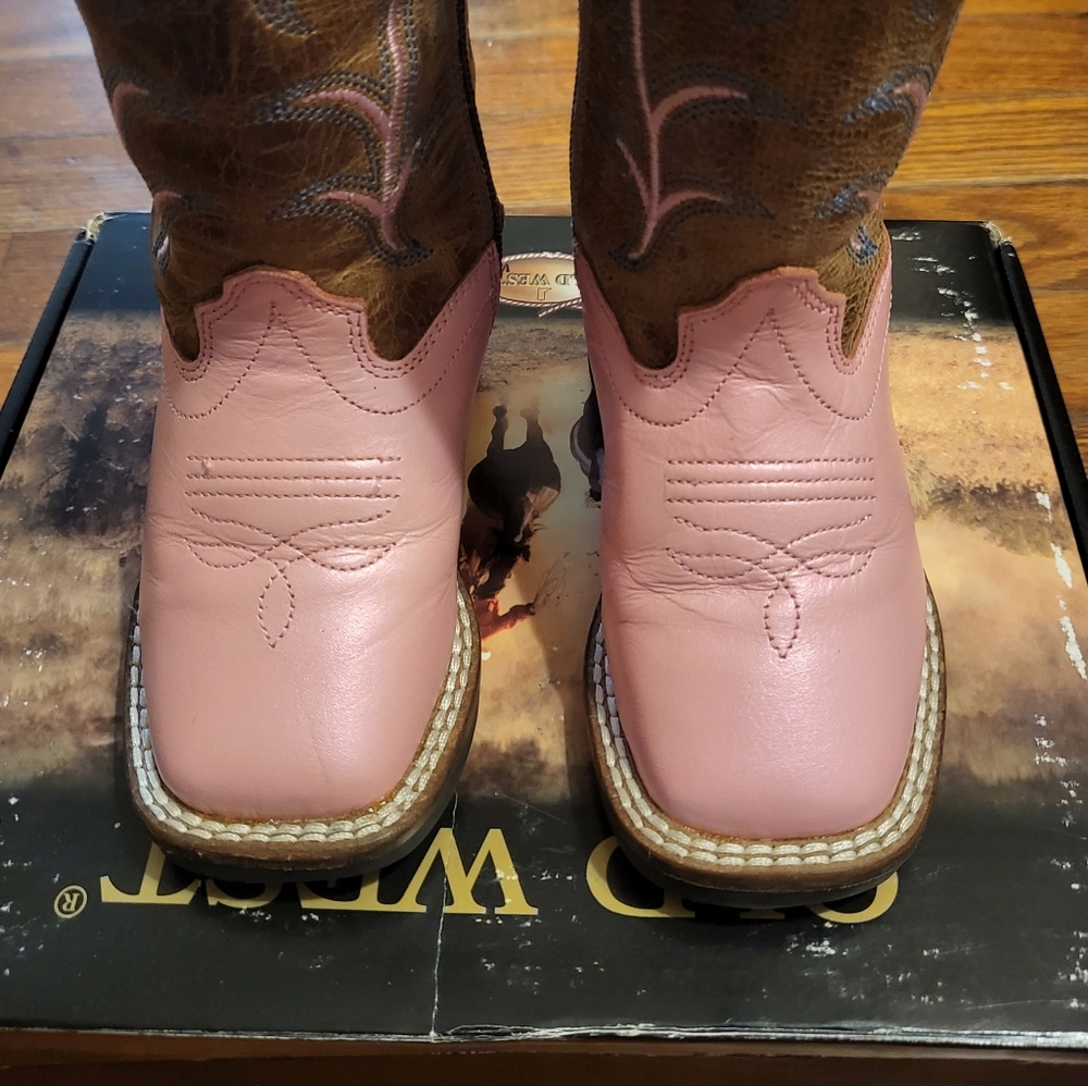 *EUC Pink Cowgirl Boots - Picture 5 of 6